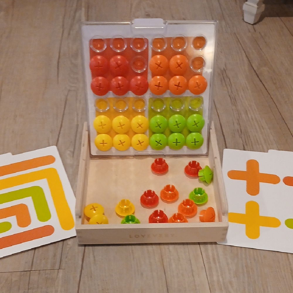 LOVEVERY Matching Colors Set